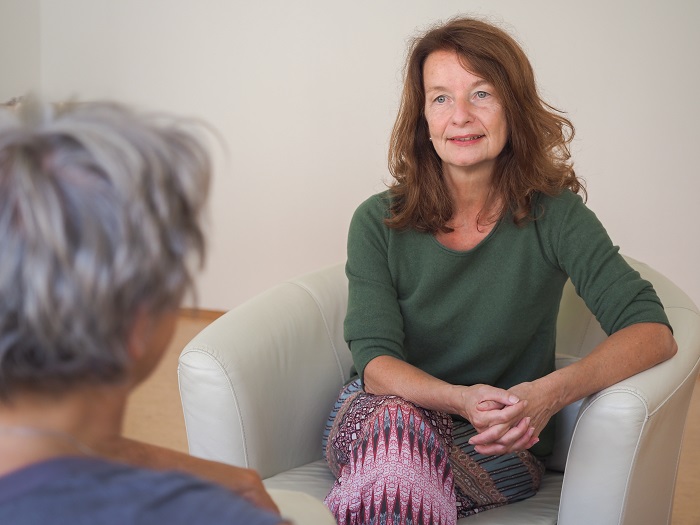 Eva Strübing mit Klientin