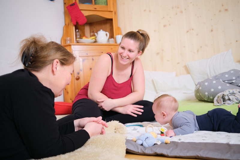 Was ist die Eltern-Baby-Teestunde?